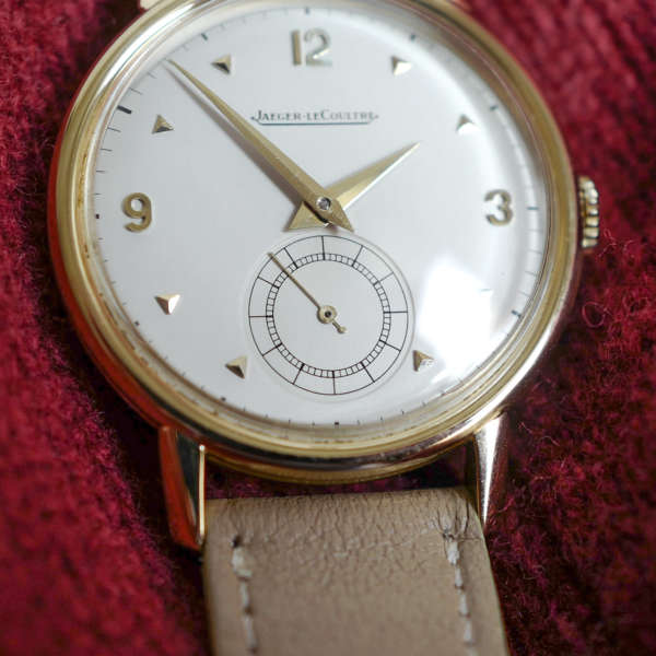 cafe noir les montres vintage marseille horloger jaeger lecoultre mouvement mecanique a automatique 449 spirale breguet 1940 or massif 18 K petite seconde5