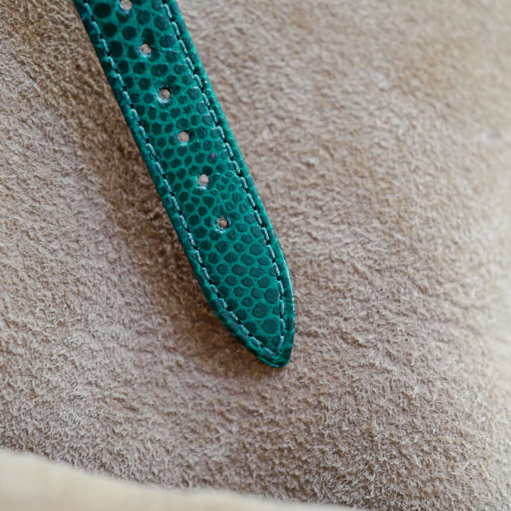 cafe noir montres vintage marseille cartier tank must petit modèle argent vermeil plaque or femme_10