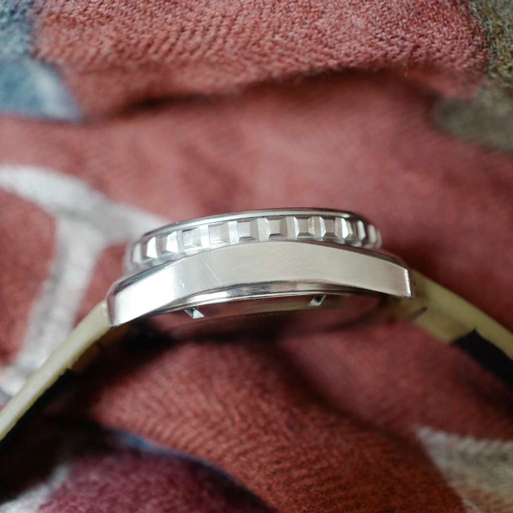 cafe noir montres vintage hrologer marseille plongee vintage Monnin Diver nautilus tritium_5 cafe noir montres vintage hrologer marseille plongee vintage Monnin Diver nautilus tritium_5