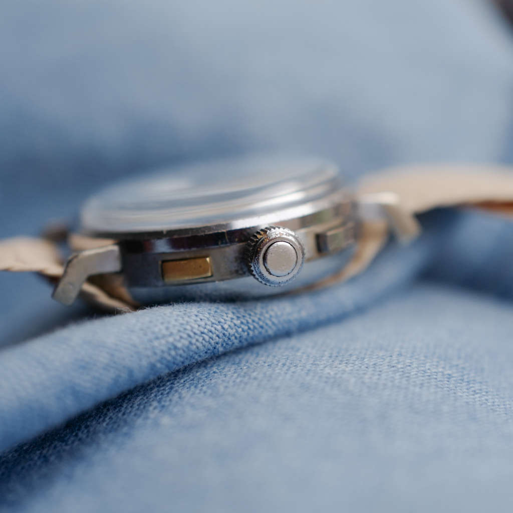 cafe noir montres vintage marseille horloger chronographe militaire triple poussoir militaire télémètre tachymètre gilt vintage_2