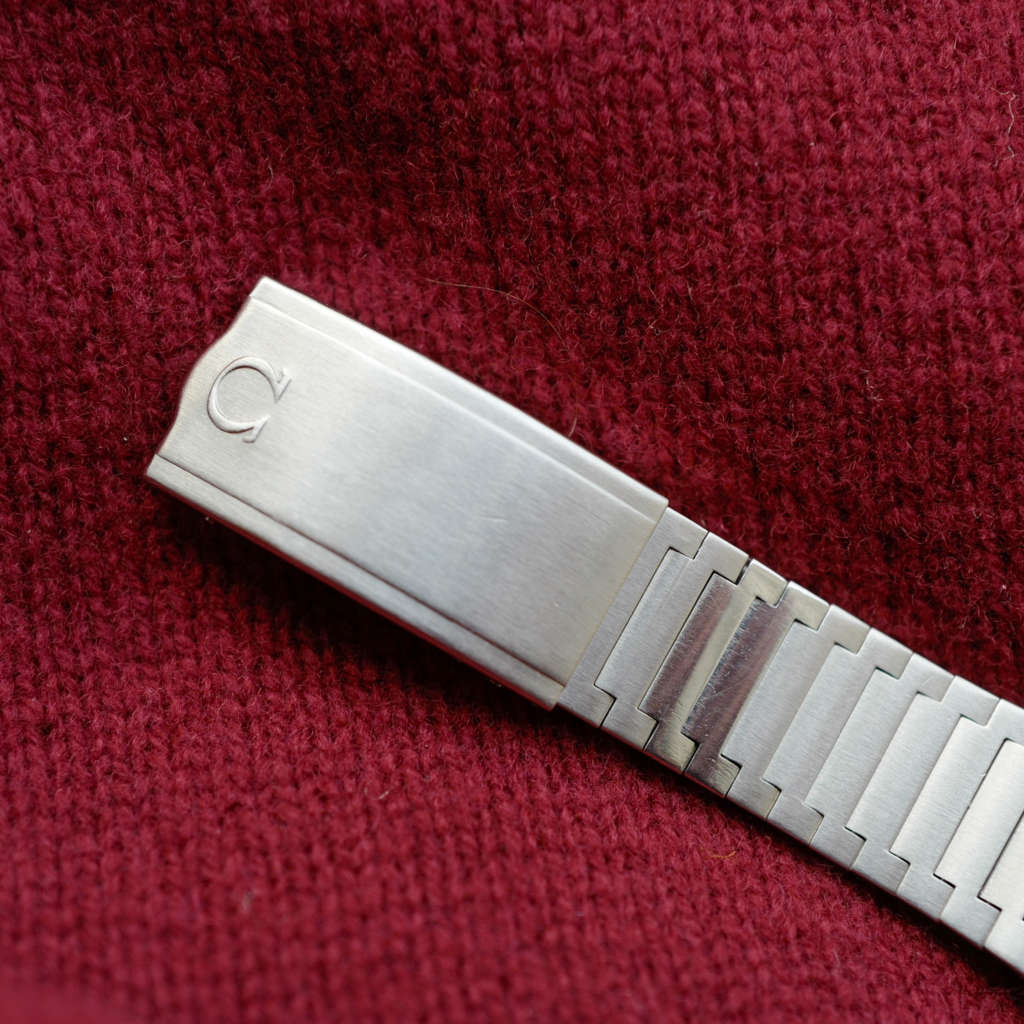 cafe noir montres vintage marseille omega seamaster automatique bracelet acier_3