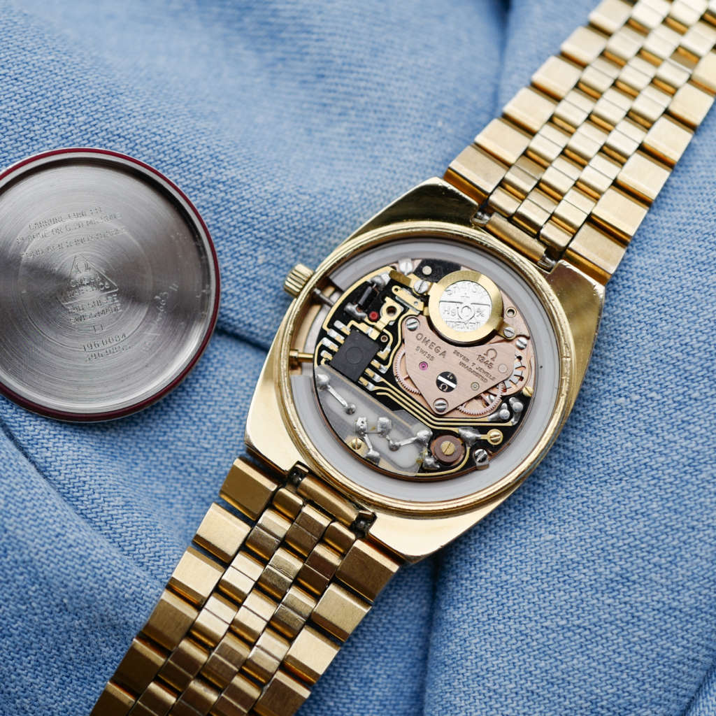 cafe noir montres vintage marseille omega seamaster doree quartz bracelet integre_11 cafe noir montres vintage marseille omega seamaster doree quartz bracelet integre_6