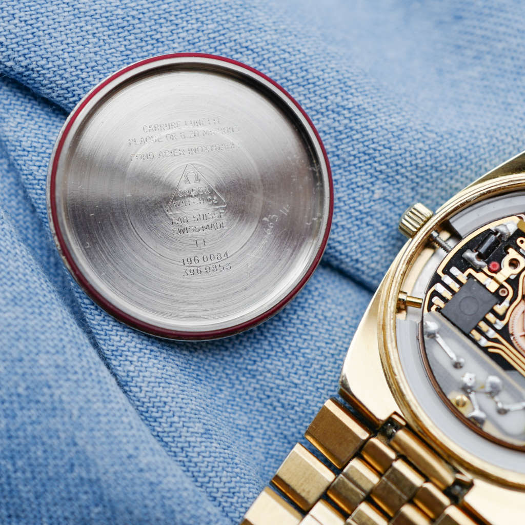 cafe noir montres vintage marseille omega seamaster doree quartz bracelet integre_12 cafe noir montres vintage marseille omega seamaster doree quartz bracelet integre_6