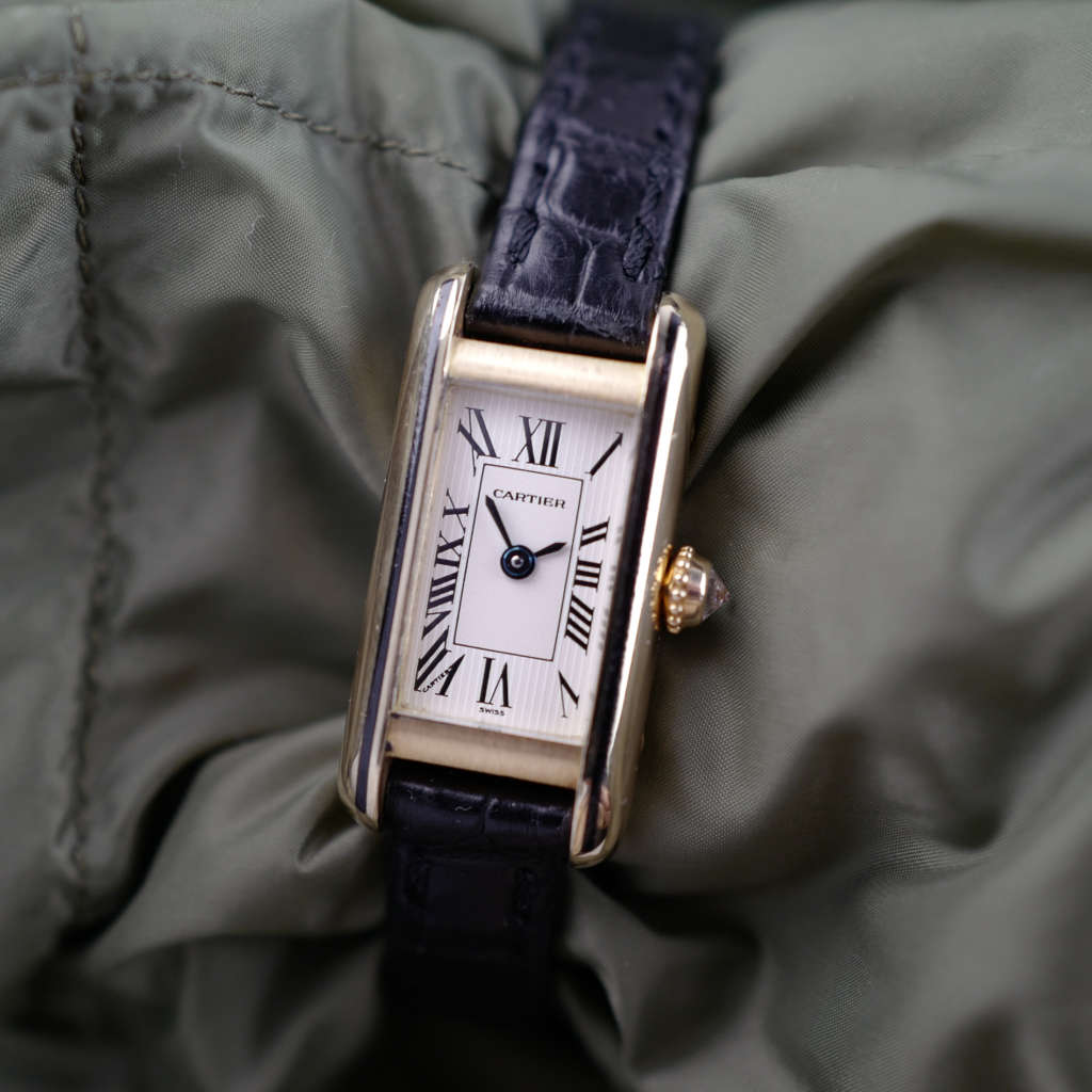 cafe noir les montres horloger vintage marseille cartier tank mini or jaune ref 1380 femme_3 cafe noir les montres horloger vintage marseille cartier tank mini or jaune ref 1380 femme_1