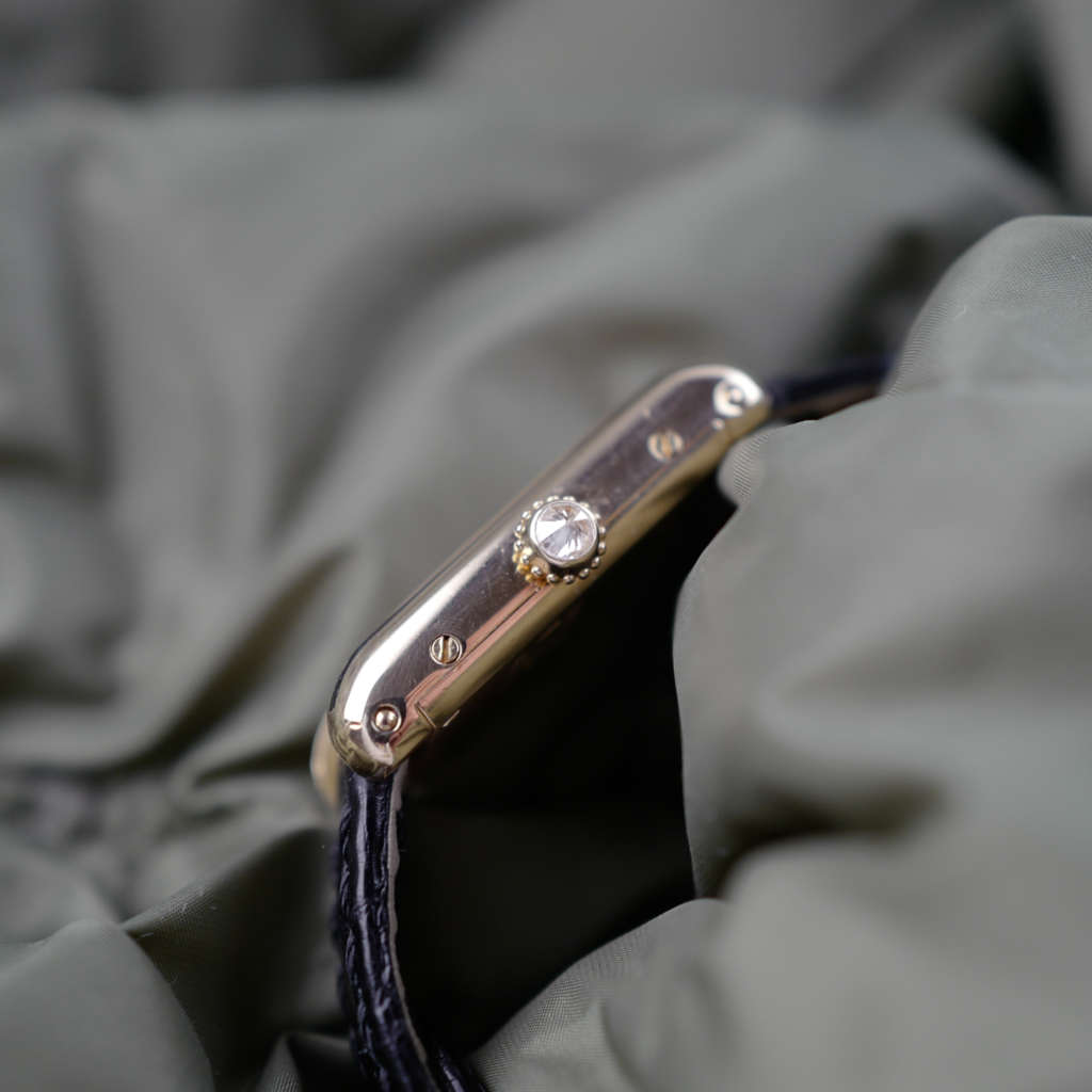 cafe noir les montres horloger vintage marseille cartier tank mini or jaune ref 1380 femme_4 cafe noir les montres horloger vintage marseille cartier tank mini or jaune ref 1380 femme_1