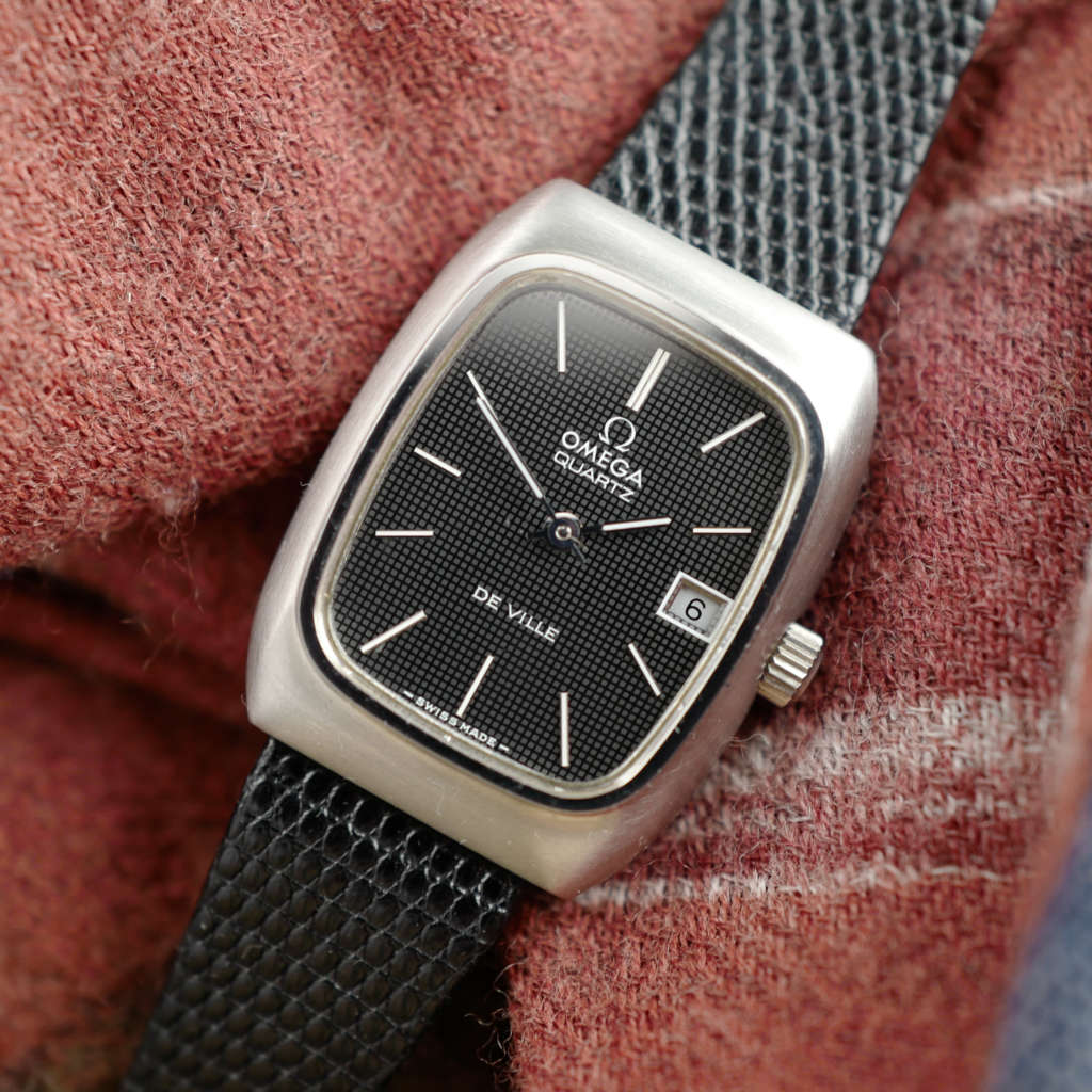 cafe noir les montres vintage horloger cadran noir gris marseille omega lady femme neuve de stock De ville Tank_ 3 cafe noir les montres vintage horloger cadran noir gris marseille omega lady femme neuve de stock De ville Tank_ 2