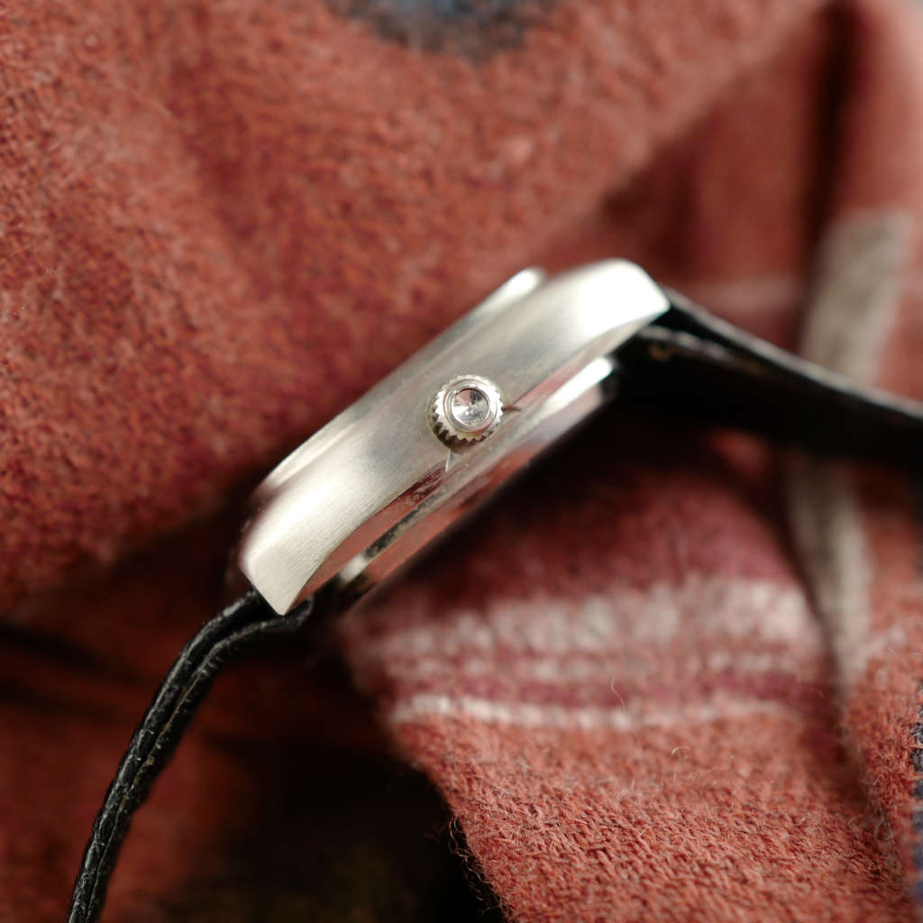 cafe noir les montres vintage horloger cadran noir gris marseille omega lady femme neuve de stock De ville Tank_ 7 cafe noir les montres vintage horloger cadran noir gris marseille omega lady femme neuve de stock De ville Tank_ 7