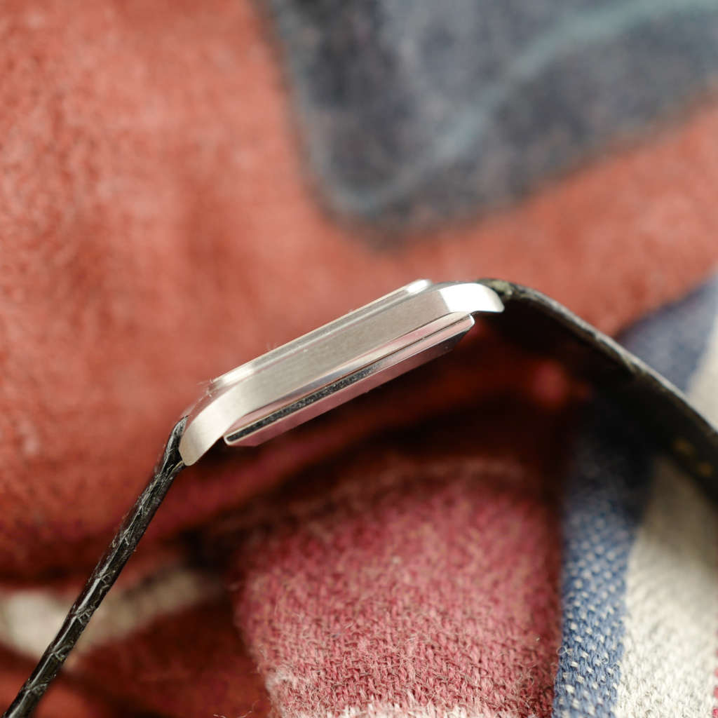 cafe noir les montres vintage horloger marseille omega lady femme neuve de stock De ville Tank_ 9 cafe noir les montres vintage horloger marseille omega lady femme neuve de stock De ville Tank_ 2