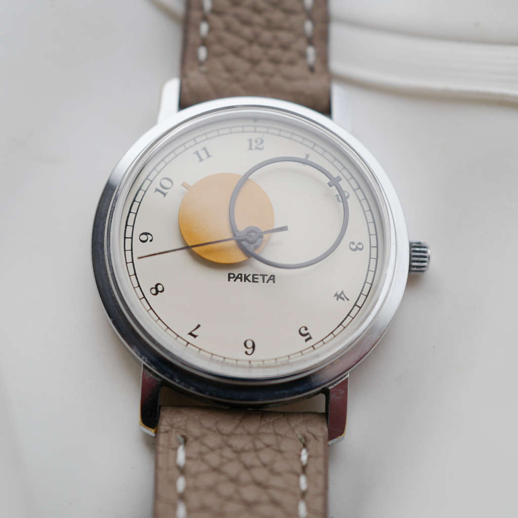 cafe noir montres vintage horloger marseille raketa montre russe copernik copernic neuve de stock_8 cafe noir montres vintage horloger marseille raketa montre russe copernik copernic neuve de stock_1