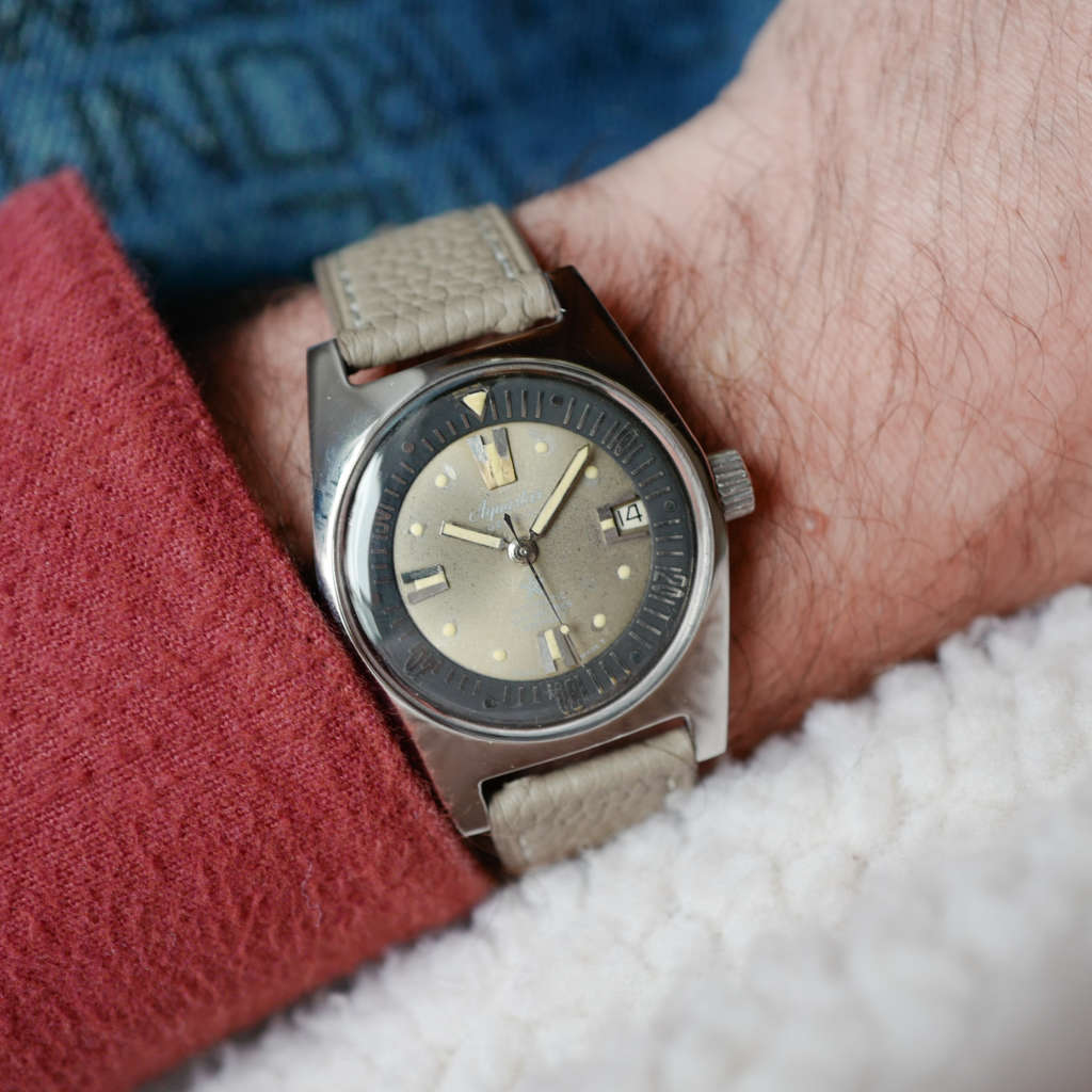 cafe noir montres vintage horlogerie marseille vintage aquastar 1701 patine magnifique tritium_10