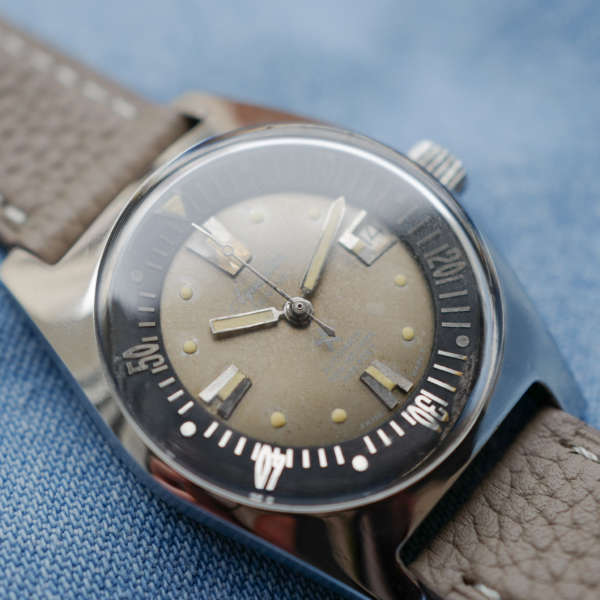 cafe noir montres vintage horlogerie marseille vintage aquastar 1701 patine magnifique tritium_5