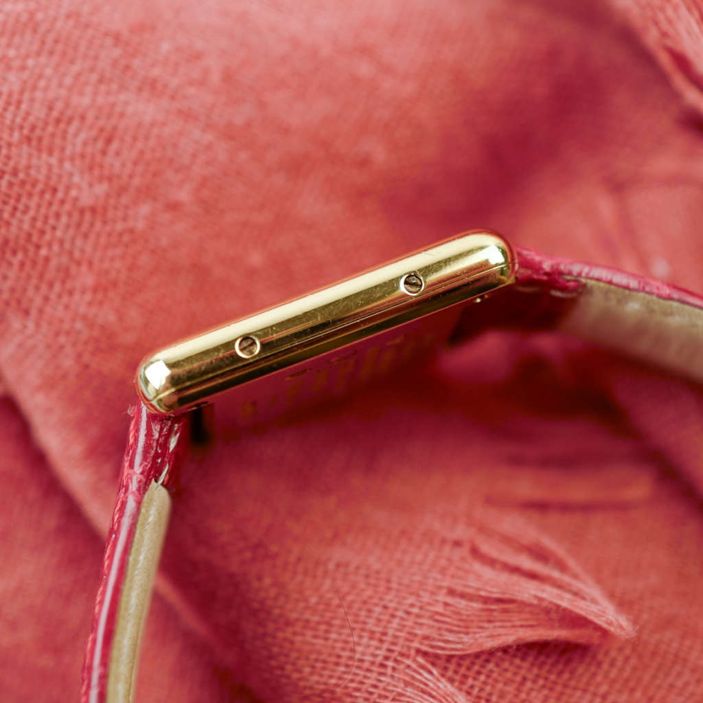 cafe noir montres horloger marseille cartier tank must quartz pour femme vermeil petit modèle or_1