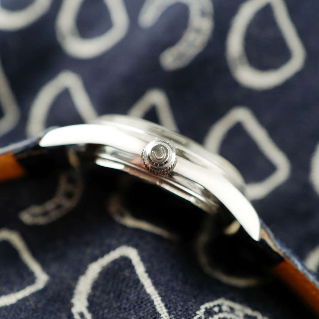 cafe noir montres horloger marseille universal geneve Polerouter Super microrotor neuve de stock cadran gris_1