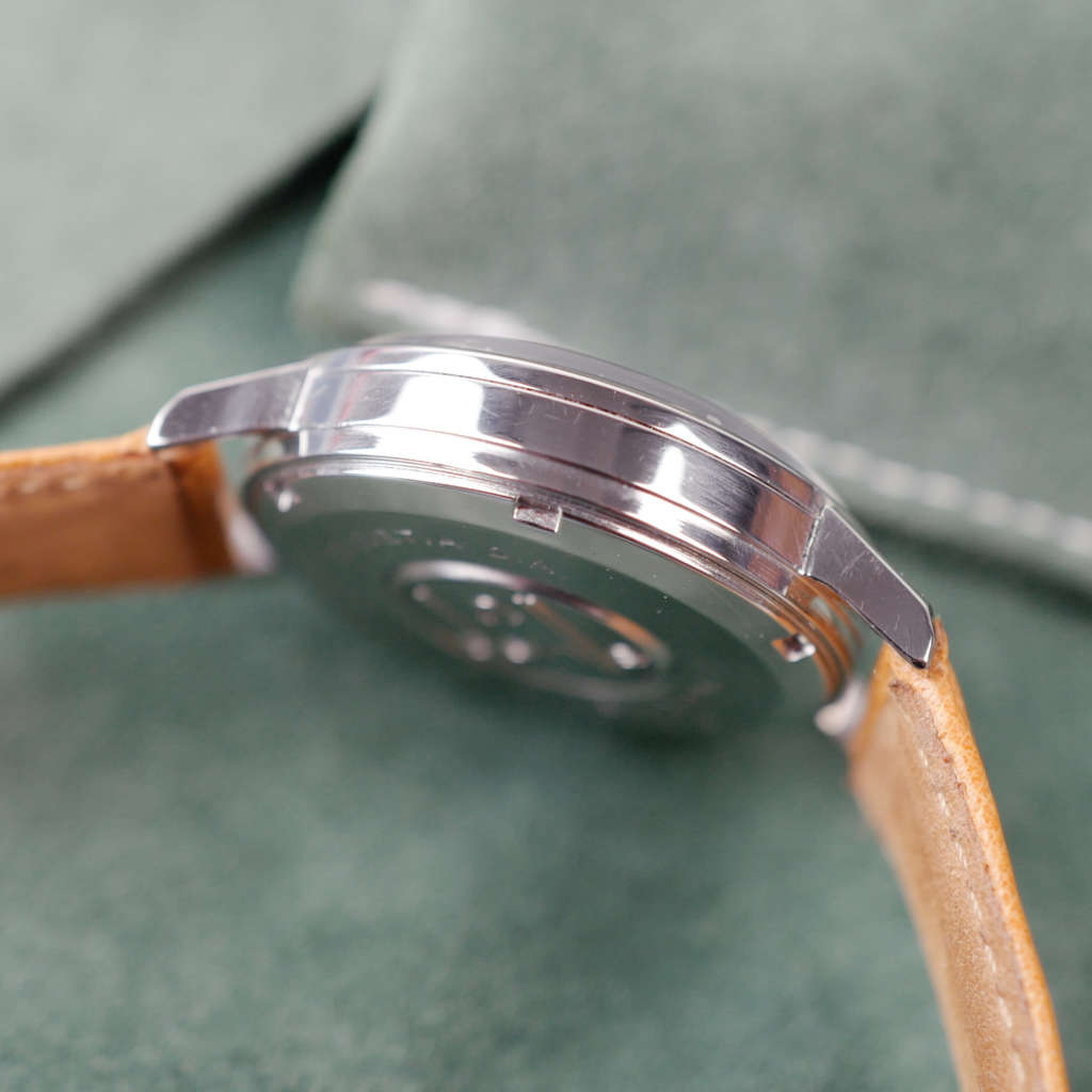 cafe noir montres horlogerie marseille omega Electronic F300Hz De Ville Réf. 198.0032 Omega 1250 année 1972_1