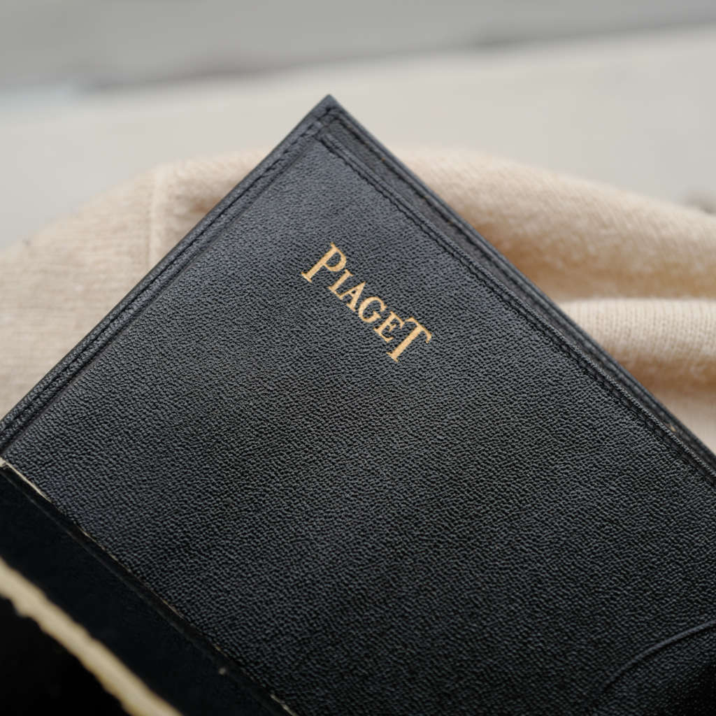 cafe noir montres horlogerie vintage piaget tank rectangle or massif ancienne boite papiers marseille pellegrin_12 cafe noir montres horlogerie vintage piaget tank rectangle or massif ancienne boite papiers marseille pellegrin