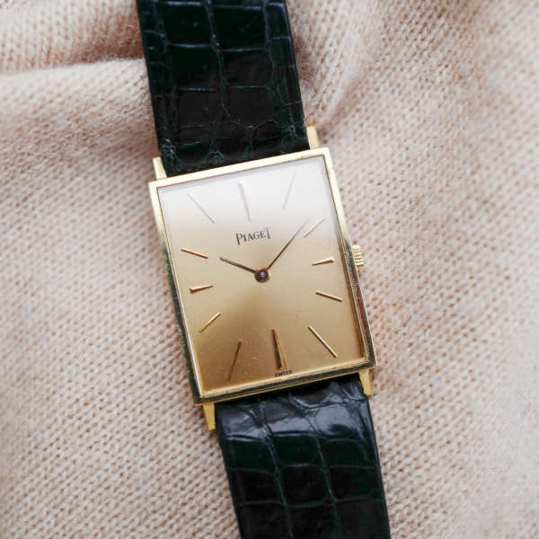 cafe noir montres horlogerie vintage piaget tank rectangle or massif ancienne boite papiers marseille pellegrin