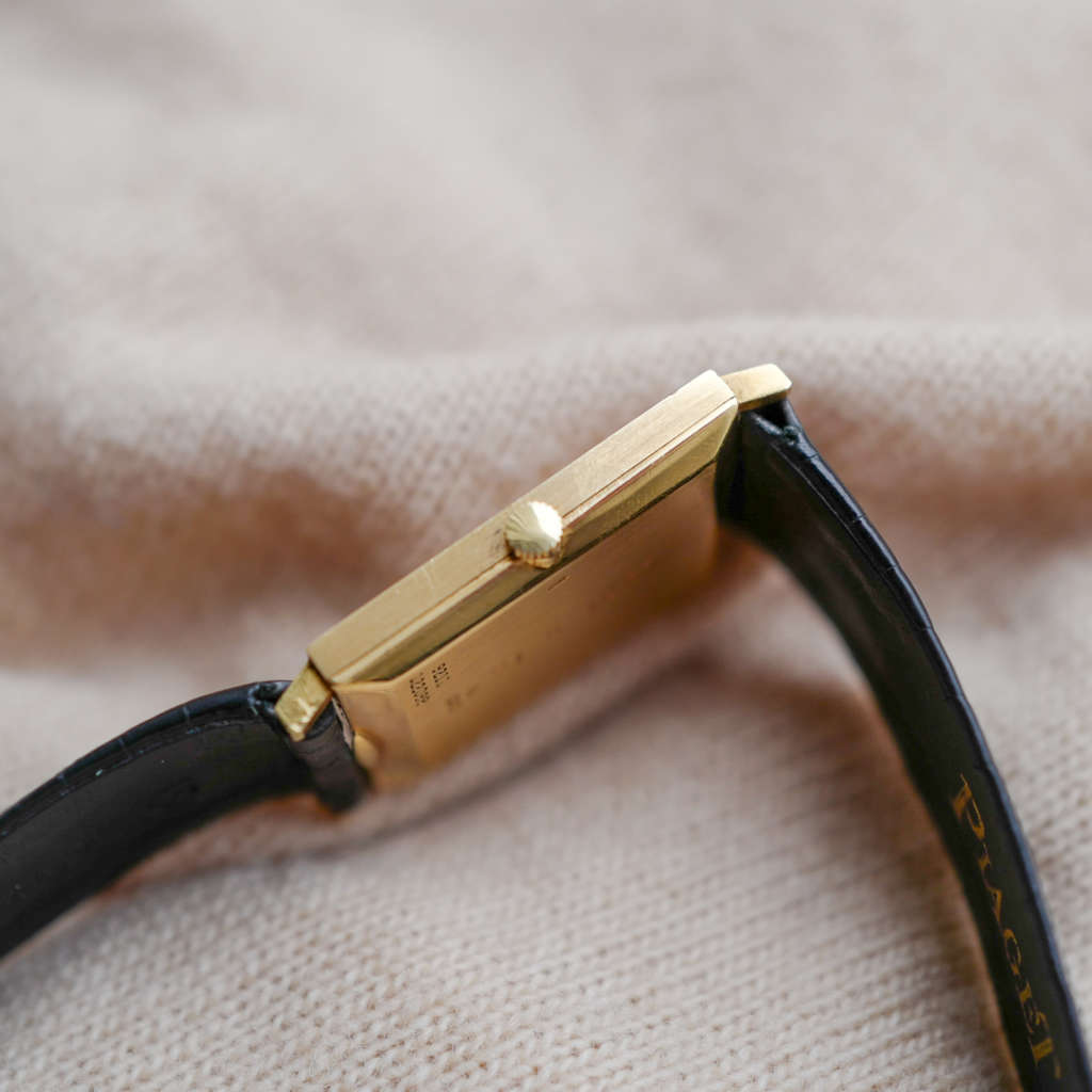 cafe noir montres horlogerie vintage piaget tank rectangle or massif ancienne boite papiers marseille pellegrin_6 cafe noir montres horlogerie vintage piaget tank rectangle or massif ancienne boite papiers marseille pellegrin