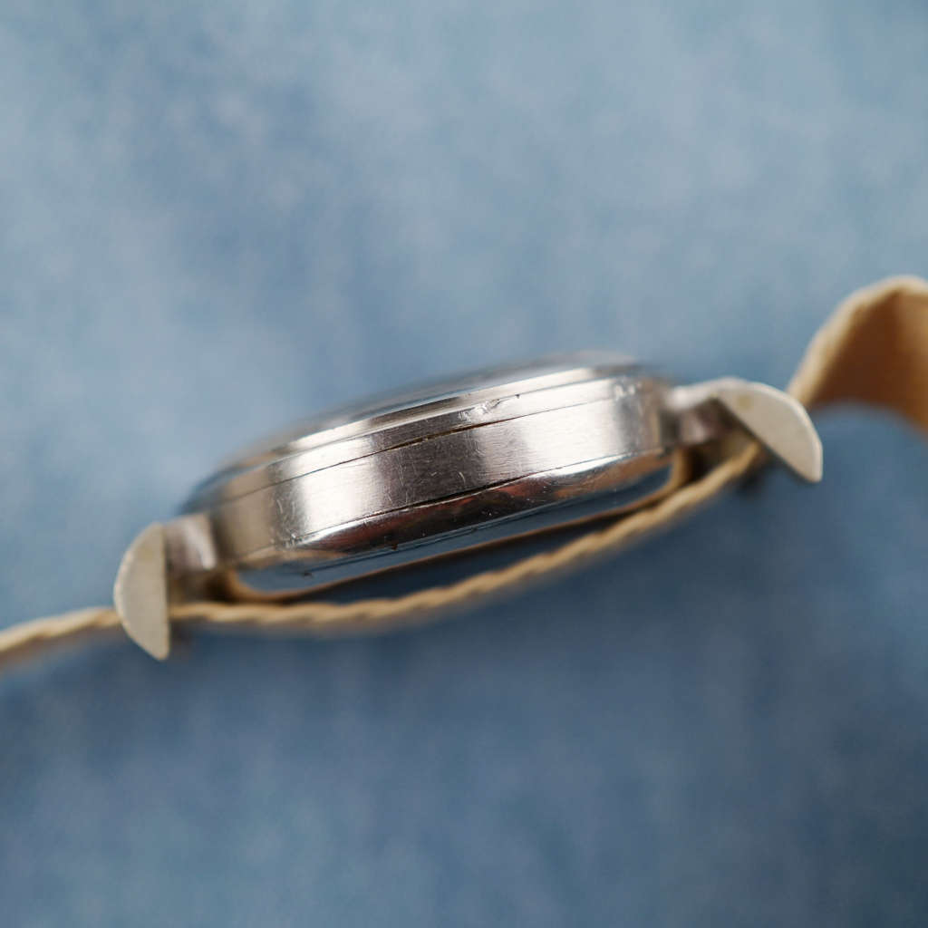 cafe noir montres vintage horloger marseille chronographe mono poussoir militaire landeron venus tachymètre télémètre