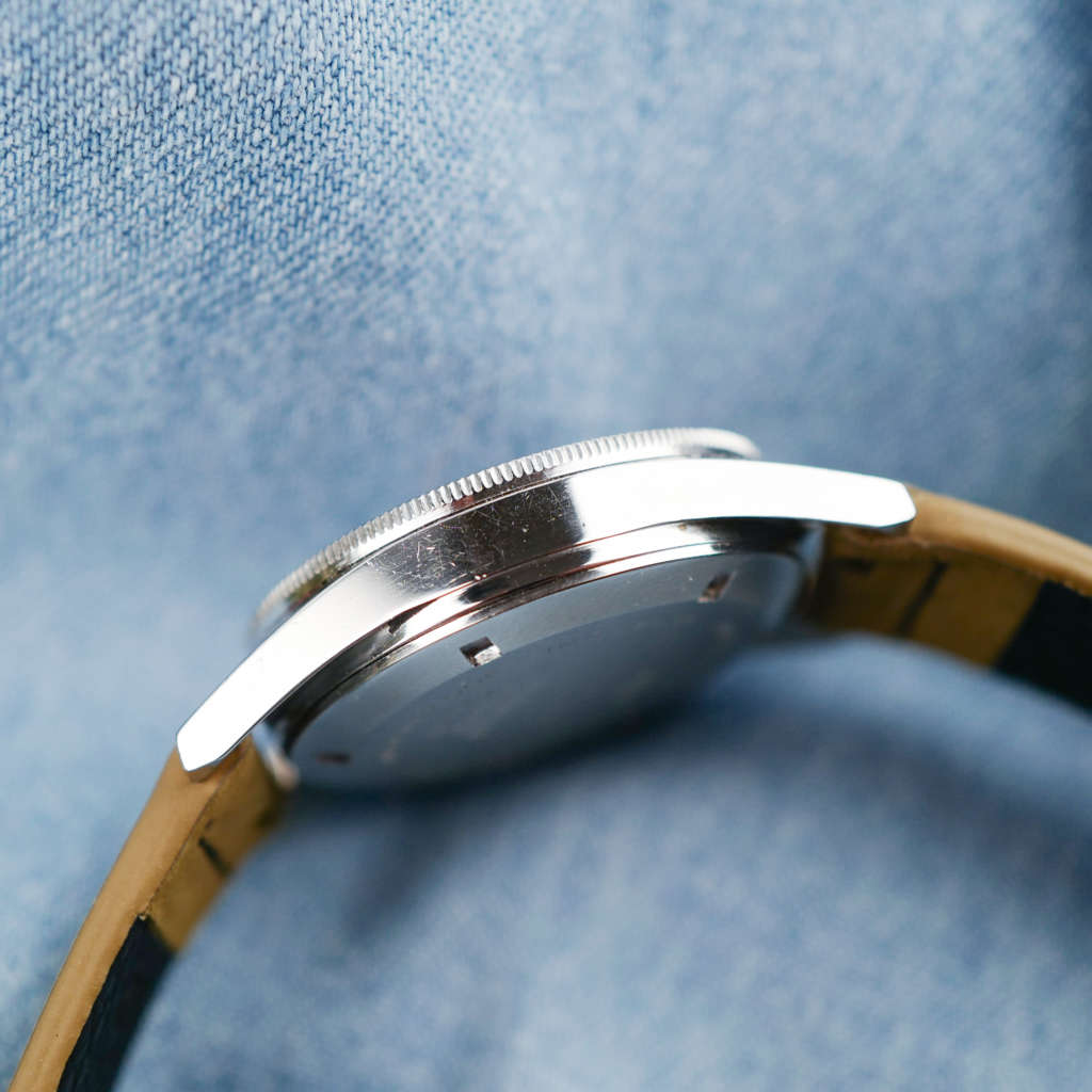 cafe noir montres vintage horloger marseille chronographe skin diver militaire venus_1