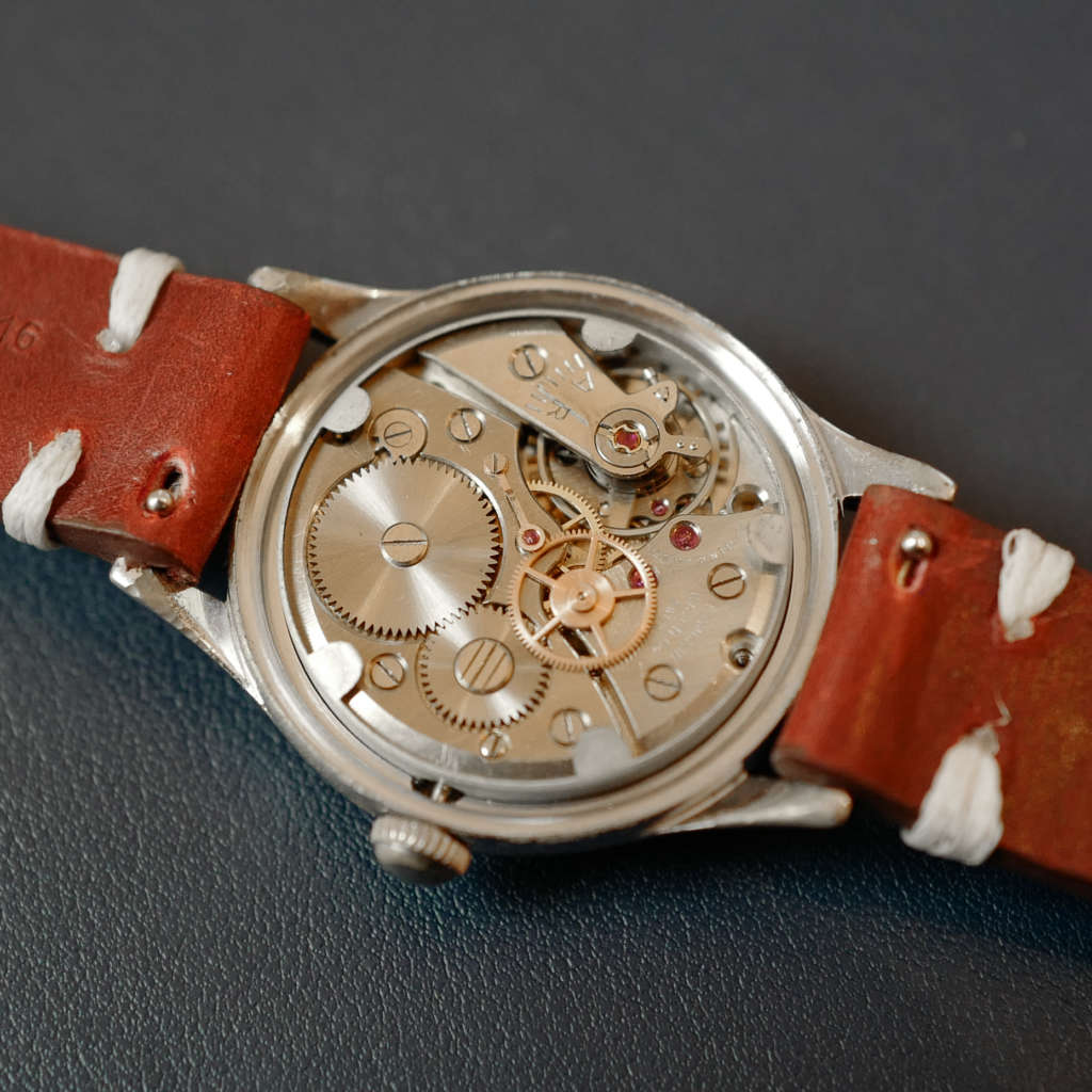 cafe noir montres vintage horloger marseille militaire patine tropicale lemania military_1