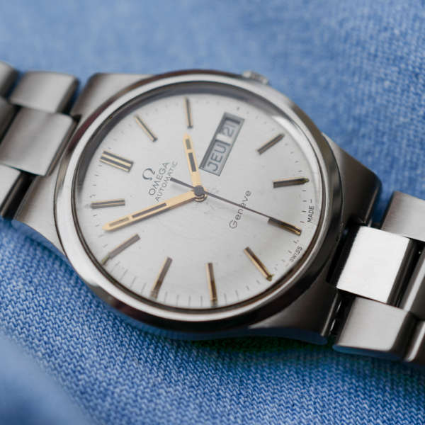 cafe noir montres horloger marseille omega vintage acier bracelet integré Genève Automatic automatique 1010_3