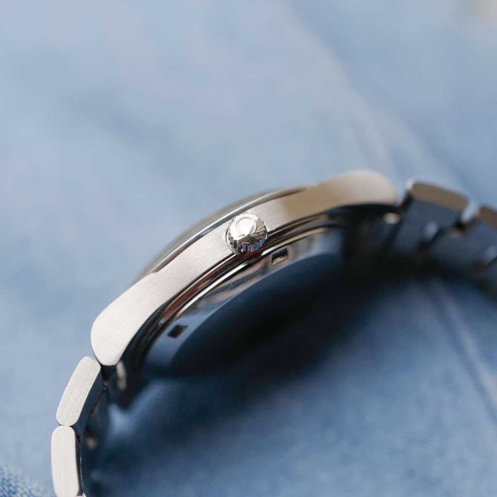 cafe noir montres horloger marseille omega vintage acier bracelet integré Genève Automatic automatique 1010_3