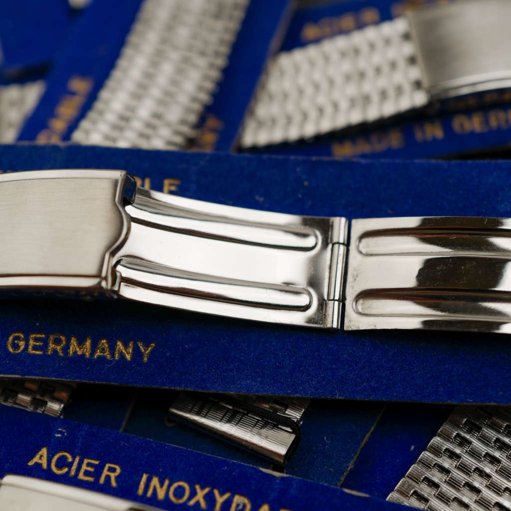 bracelet metalique acier vintage type nsa neuf de stock made in germany 18mm link curve droit_7 bracelet metalique acier vintage type nsa neuf de stock made in germany 18mm link curve droit_4