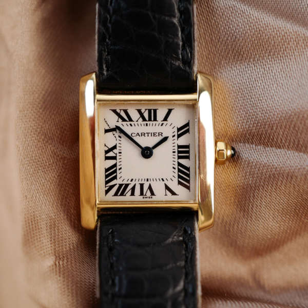 cafe noir les montres cartier tank française horlogerie vintage or massif jaune femme bracelet noir