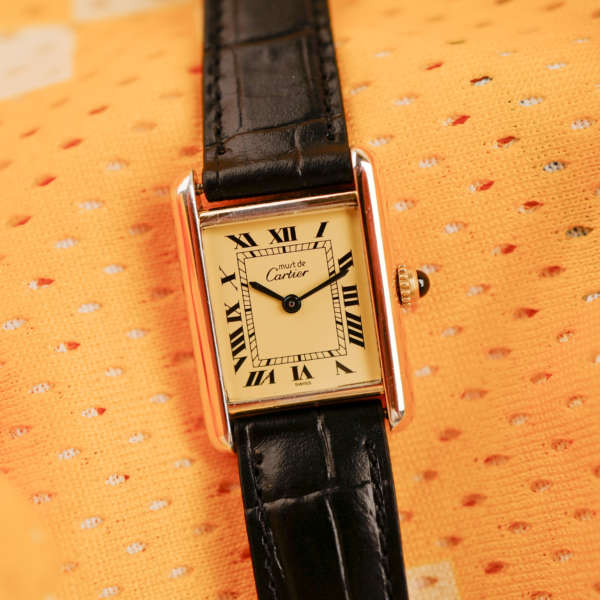 cafe noir les montres vintage horlogerie vintage horloger marseille cartier tank must pour femme mini doree vermeil_2
