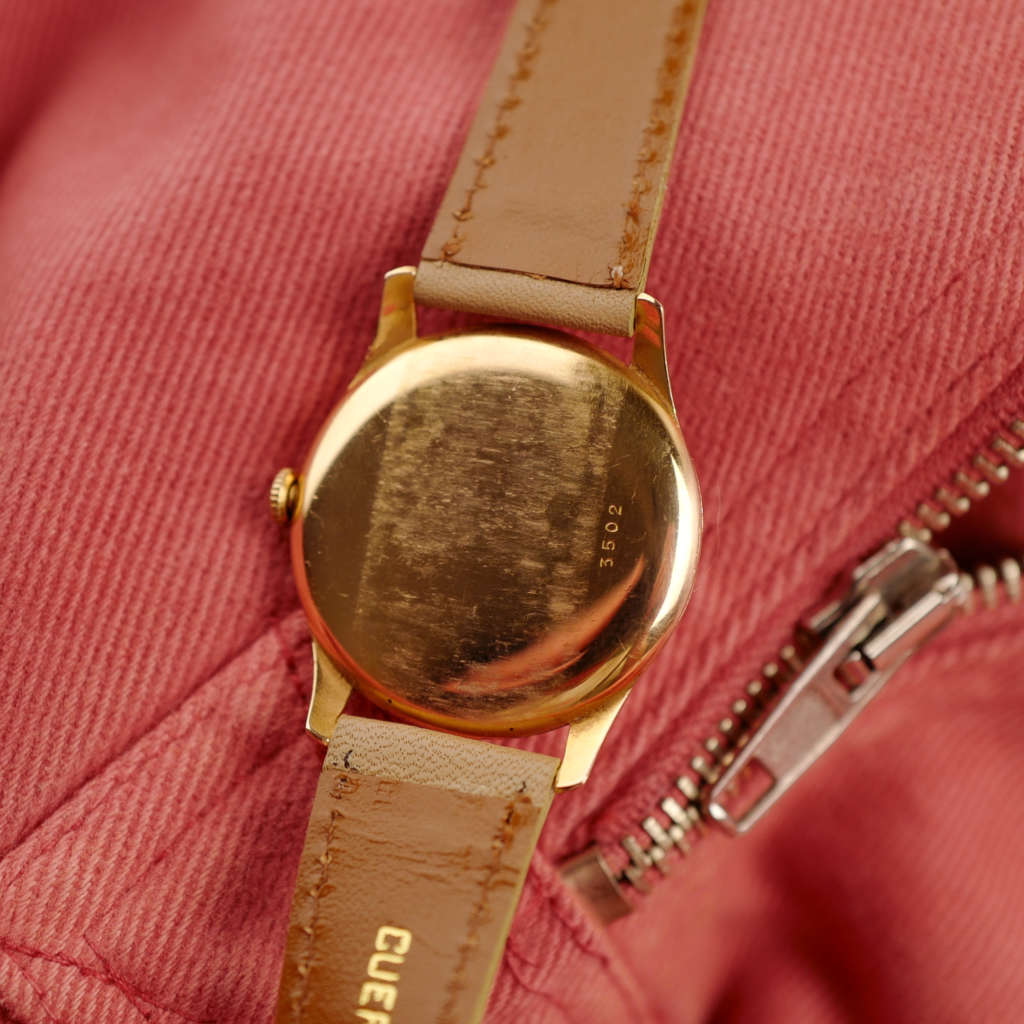 cafe noir les montres vintage horlogerie horloger marseille baume et & mercier or massif 18k années 1950