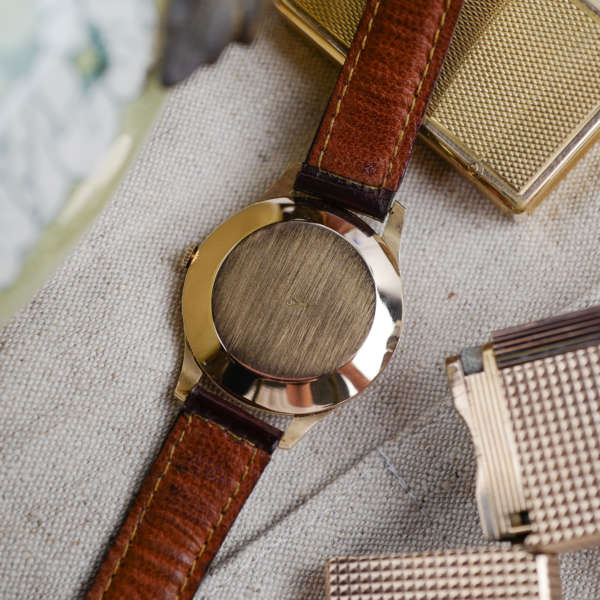 cafe noir les montres vintage horlogerie horloger marseille Zenith oversize jumbo or massif 18k années 1947 1940