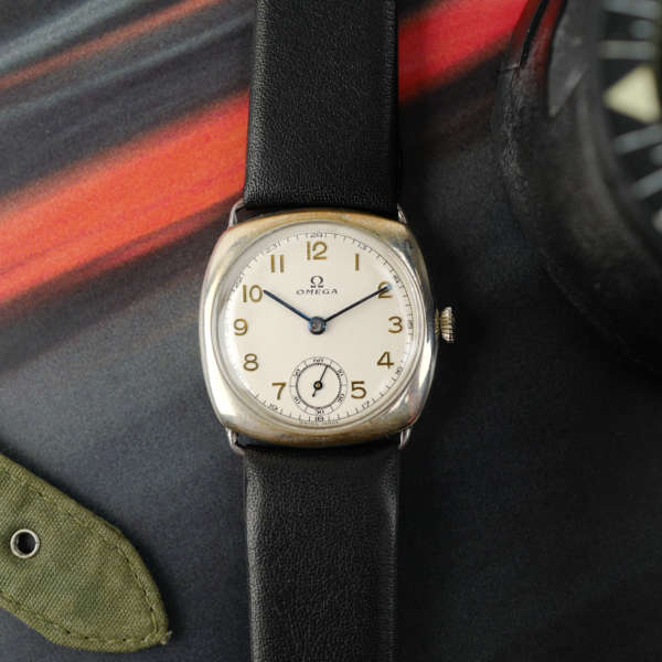 cafe noir les montres horloger marseille omega trench watch montre militaire annee 1930 montre de poilu guerre mondiale_2