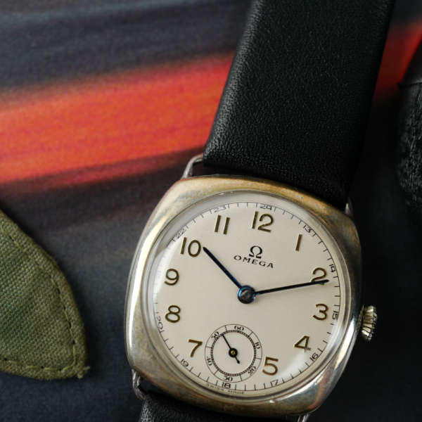 cafe noir les montres horloger marseille omega trench watch montre militaire annee 1930 montre de poilu guerre mondiale_2