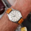 cafe noir les montres vintage horloger marseille montre omega oversize jumbo 2505-1 1939 annee 1940 cadran blanc 38 mm bracelet marron beige