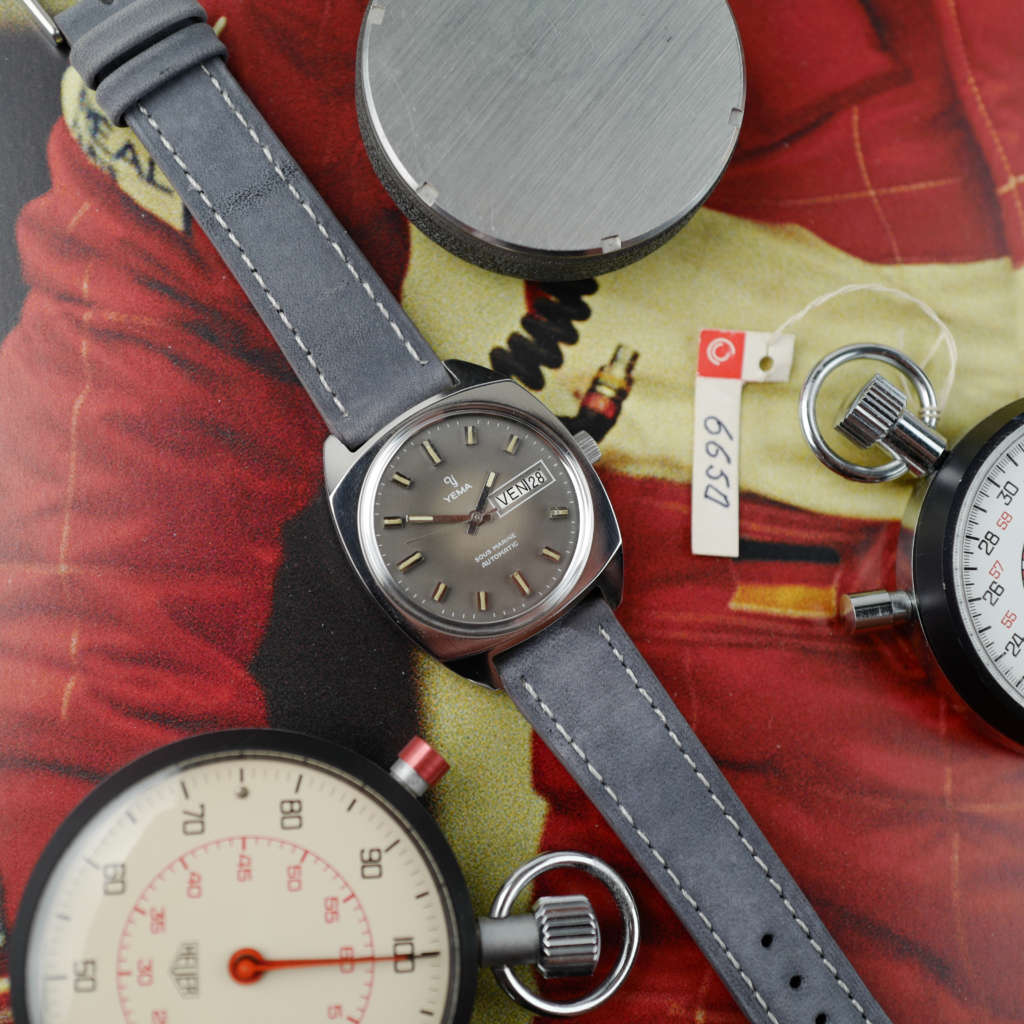 cafe noir les montres vintage horloger marseille montre yema sous marine vintage pre superman cadran gris jour date_2 cafe noir les montres vintage horloger marseille montre yema sous marine vintage pre superman cadran gris jour date