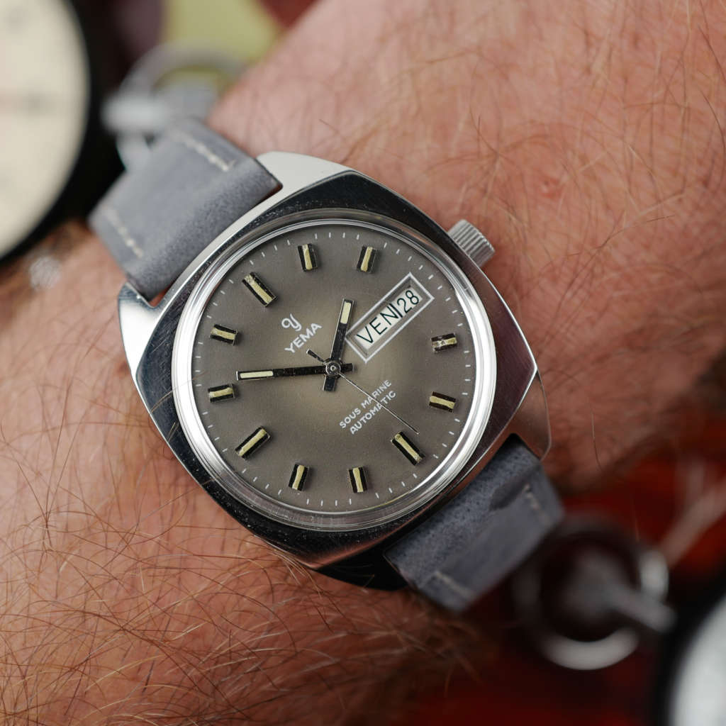 cafe noir les montres vintage horloger marseille montre yema sous marine vintage pre superman cadran gris jour date_9 cafe noir les montres vintage horloger marseille montre yema sous marine vintage pre superman cadran gris jour date