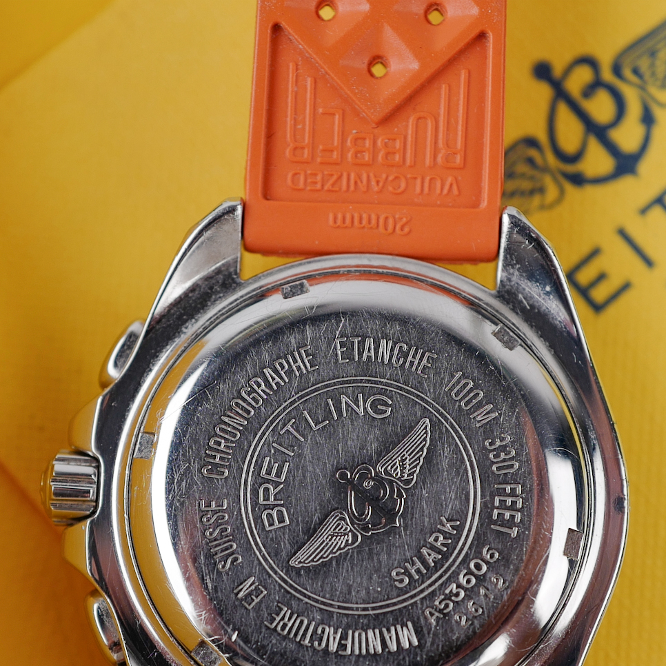 cafe noir les montres vintage horloger marseille vauban breitling shark vintage A53605 quartz 1990 vintage_2 cafe noir les montres vintage horloger marseille vauban breitling shark vintage A53605 quartz 1990 vintage