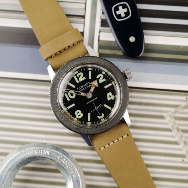 cafe noir les montres vintage horloger marseille royalty medium size mecanique skin diver montre plongée femme