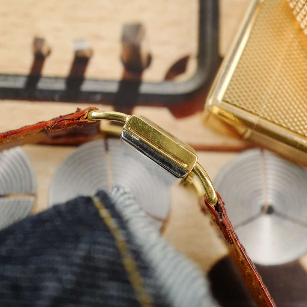 cafe noir les montres vintage horloger marseille vintage heno montre femme étrier hermès cuir