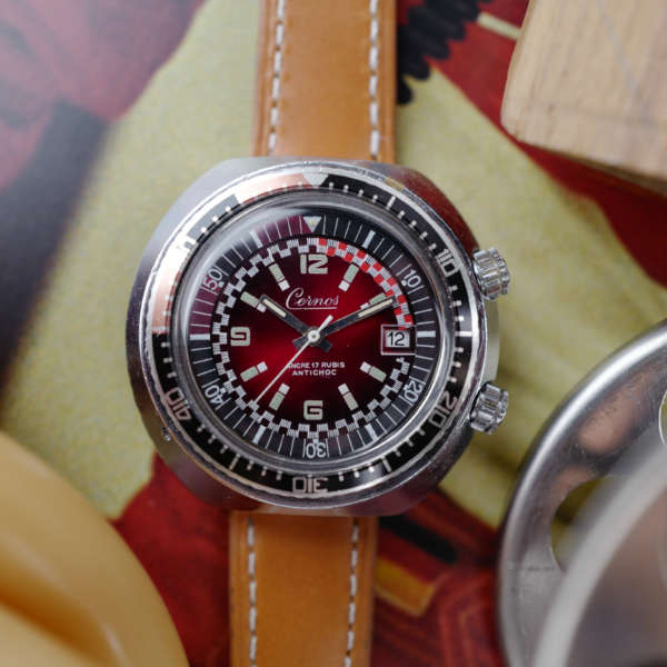 cafe noir les montres vintage horlogerie horloger passion vintage cernos super compressor oversize diver cadran rouge plongeuse plongée FE 3611