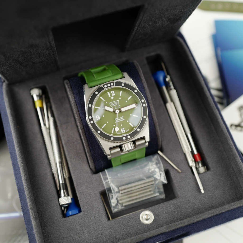 cafe noir les montres vintage ZRC Grands Fonds 300m Military verte kaki kakhi boite papier 2021_14 cafe noir les montres vintage ZRC Grands Fonds 300m Military verte kaki kakhi boite papier 2021