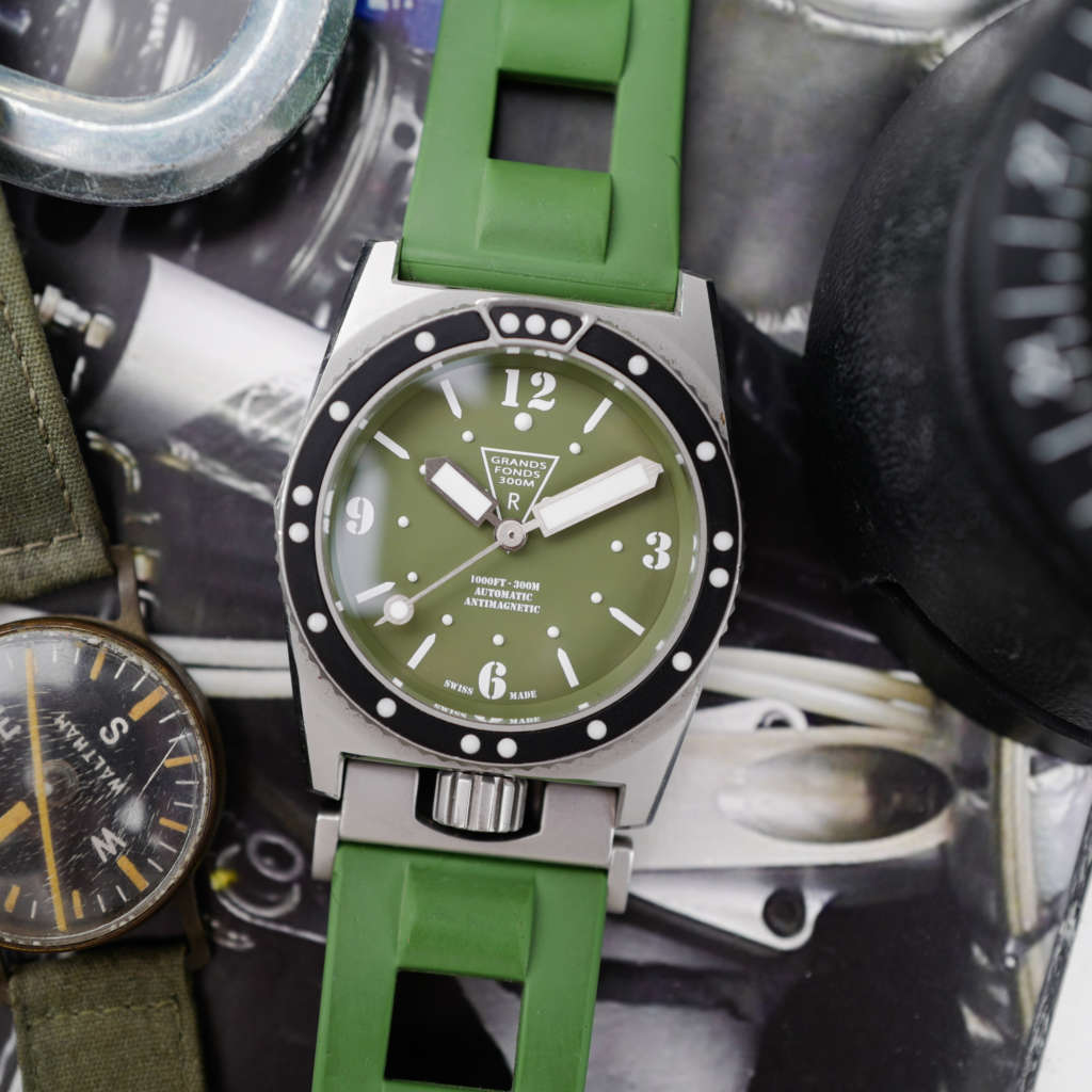 cafe noir les montres vintage ZRC Grands Fonds 300m Military verte kaki kakhi boite papier 2021_5 cafe noir les montres vintage ZRC Grands Fonds 300m Military verte kaki kakhi boite papier 2021