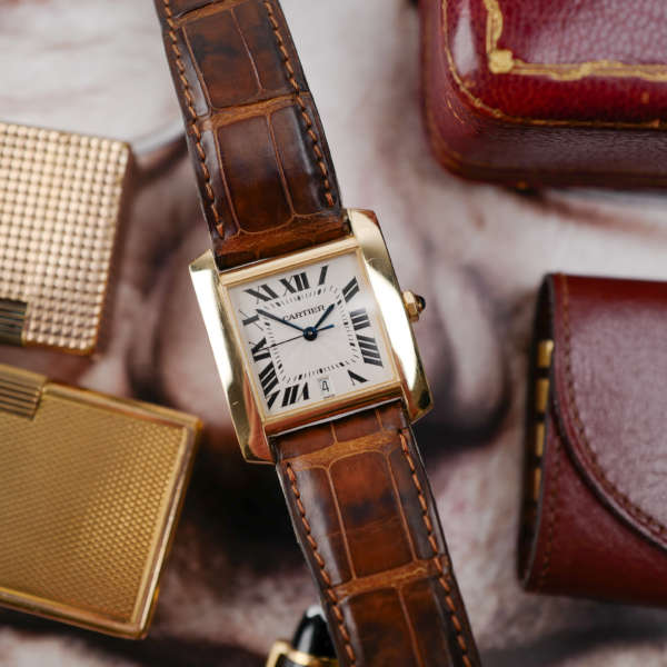 cafe noir les montres vintage cartier tank française 1840 or massif 18k carats or jaune automatique annee 2000 boucle deployante