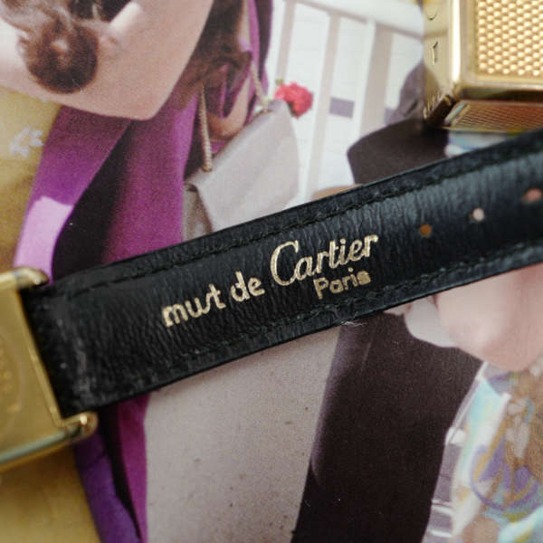 cafe noir les montres vintage horloger marseille montres cartier tank must mecanique manuelle vintage PM petit modele taille femme cadran noir laqué vintage