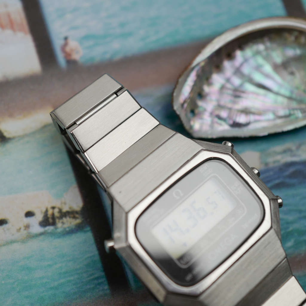 cafe noir les montres vintage omega Seamaster LCD 186 0003 rare digitale digital_2