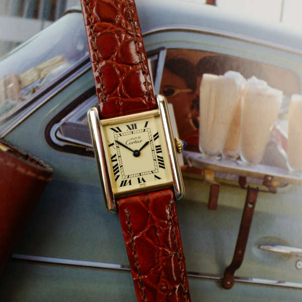 cafe noir montres horloger marseille cartier tank must mécanique pour femme vermeil petit modèle or