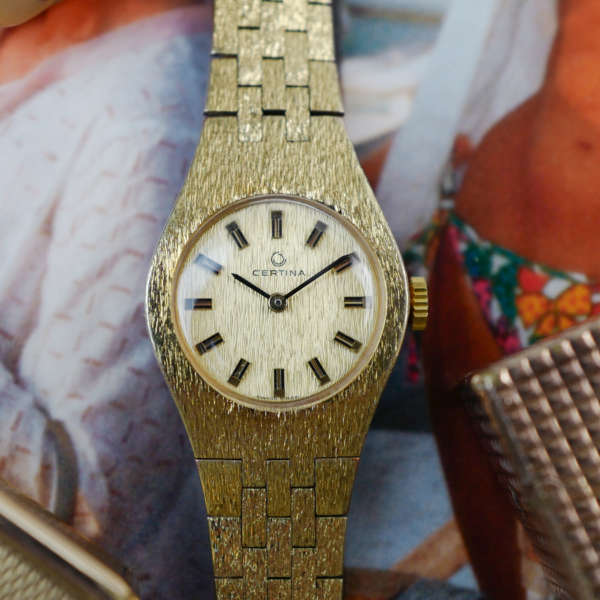 cafe noir les montres vintage marseille horloger certina femme doree annee 1960 chic cocktail mecanique neuve de stock bijou_3