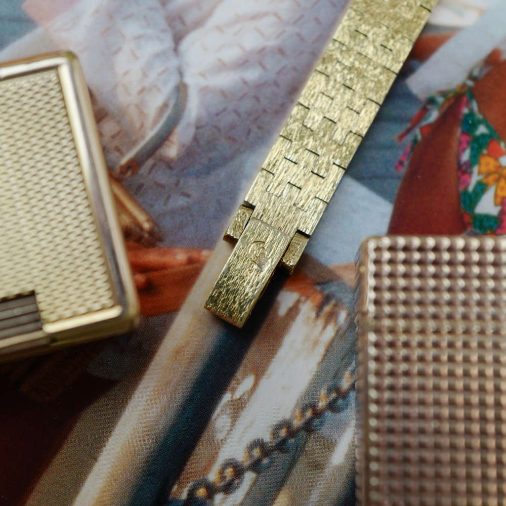 cafe noir les montres vintage marseille horloger certina femme doree annee 1960 chic cocktail mécanique neuve de stock bijou