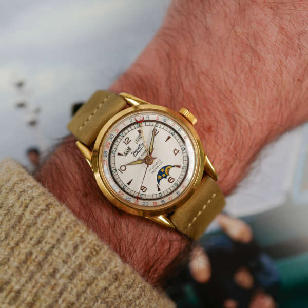 cafe noir montres horloger marseille Jupiter triple date phase de lune vintage 1960 valjoux 90 new old stock calendrier