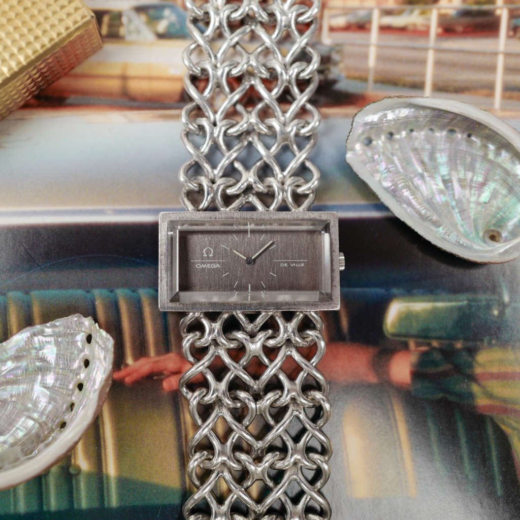 cafe noir les montres horloger marseille omega silver argent vintage verre emeraude emerald de ville mecanique 1973 bracelet argent montre bijou_5 cafe noir les montres horloger marseille omega silver argent vintage verre emeraude emerald de ville mecanique 1973 bracelet argent montre bijou